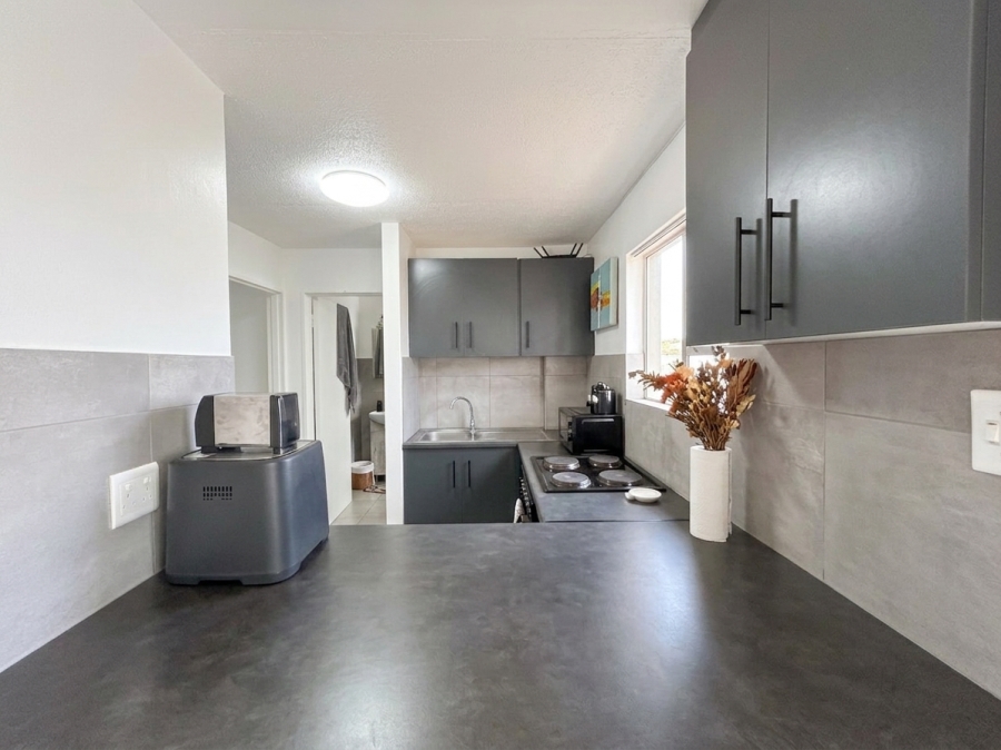 To Let 1 Bedroom Property for Rent in Beachfront Western Cape